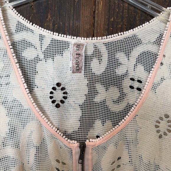 Free People lace cover up with pink trim and bell sleeves - Picture 4 of 4